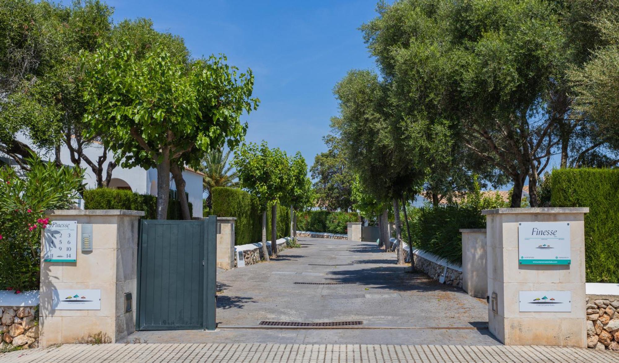 Villas Finesse Son Bou Exterior foto